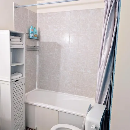 Apartment Charmant Studio Paris Paris
