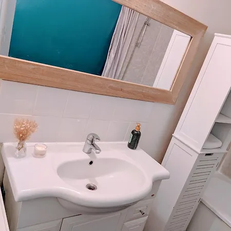 Charmant studio Paris Appartamento Parigi